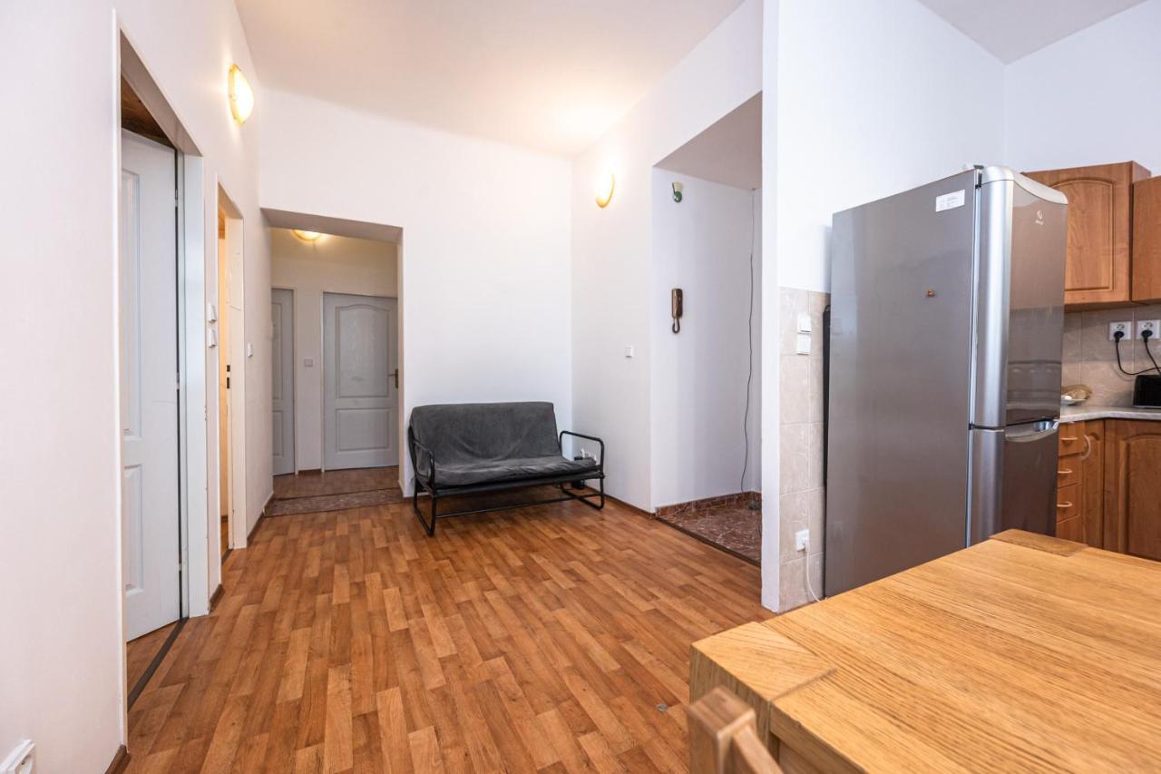 פראג Apartment Lublanska 48 מראה חיצוני תמונה