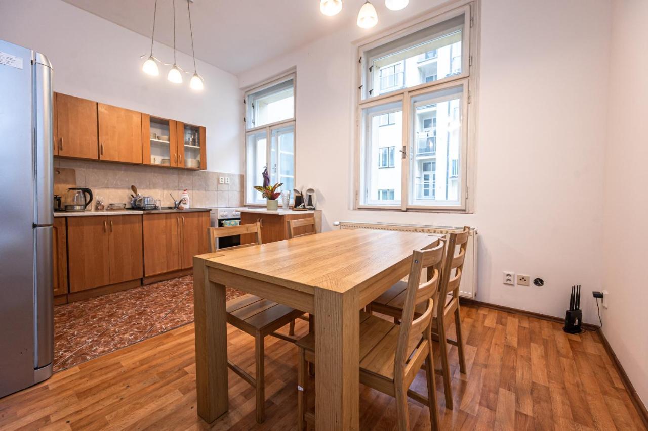 פראג Apartment Lublanska 48 מראה חיצוני תמונה