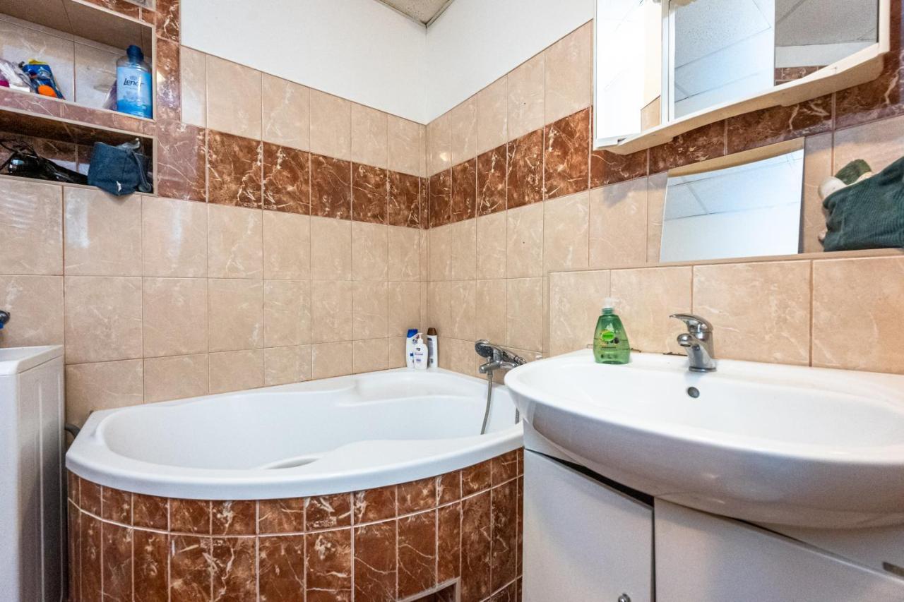 פראג Apartment Lublanska 48 מראה חיצוני תמונה